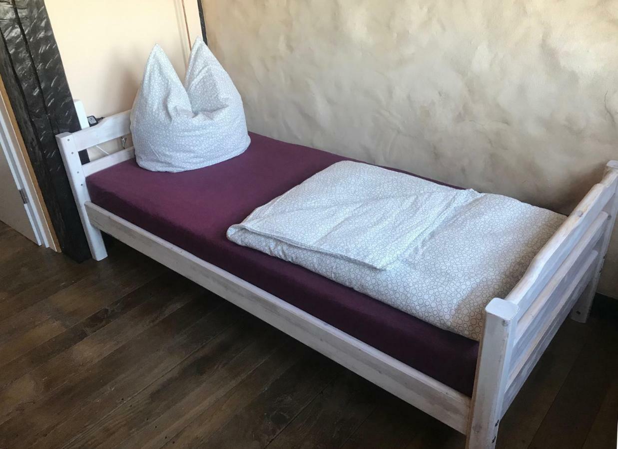 Ferienwohnung Wachstube Mit 3 Schlafraeumen Im Rittergut Leppersdorf Wachau Exterior photo